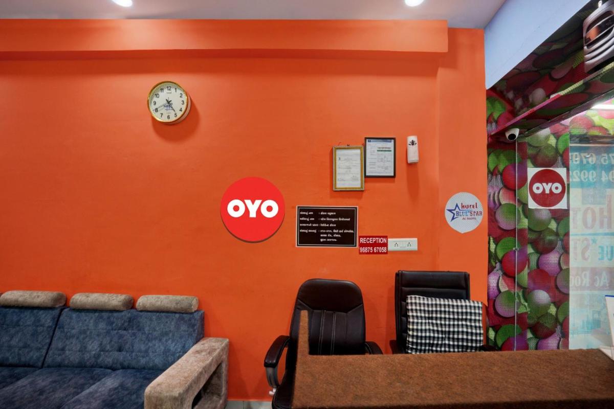OYO Flagship 92781 Hotel Blue Star - Housity