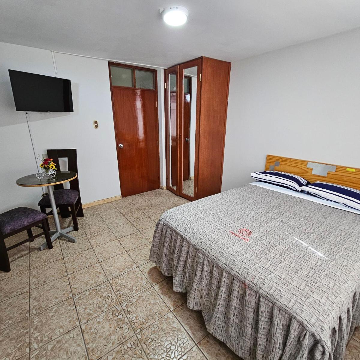 Hotel Guadalupe - Housity