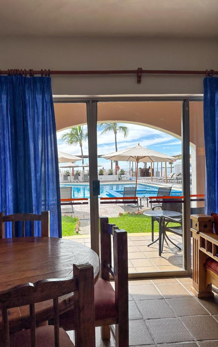 Hotel Quijote Inn - Housity