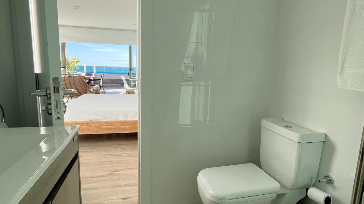 SYRAH Premium B1 - Piscina privada con vista al mar by depptö - Housity