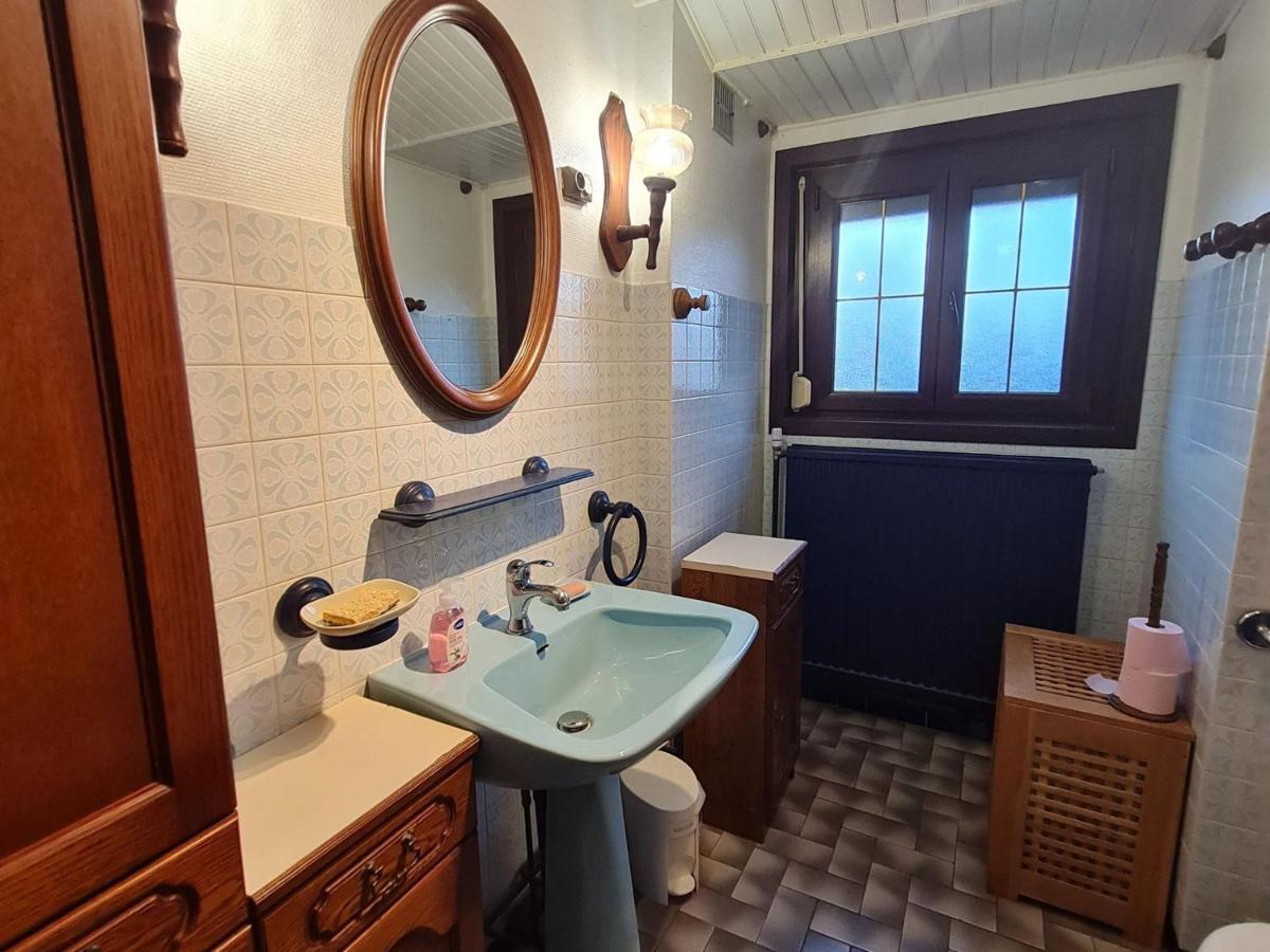 Voici une suggestion de titre : Gîte charmant près de Nancy avec climatisation, WiFi, barbecue et parking privé - FR-1-584-100 - Housity