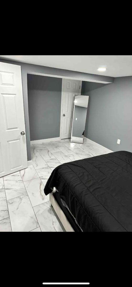 Lovely Private 1-bedroom with free parking - Housity