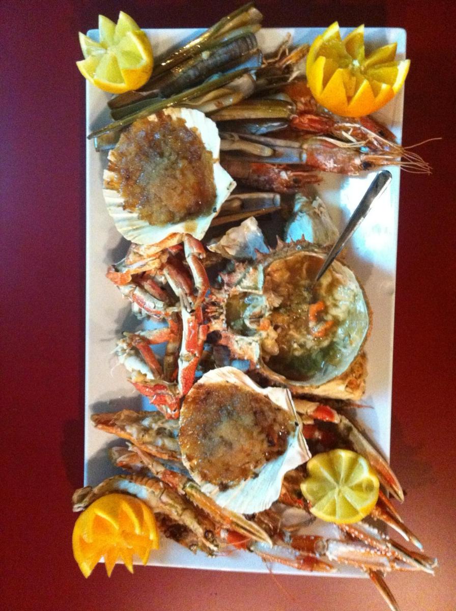 Comida en o cerca de este hotel