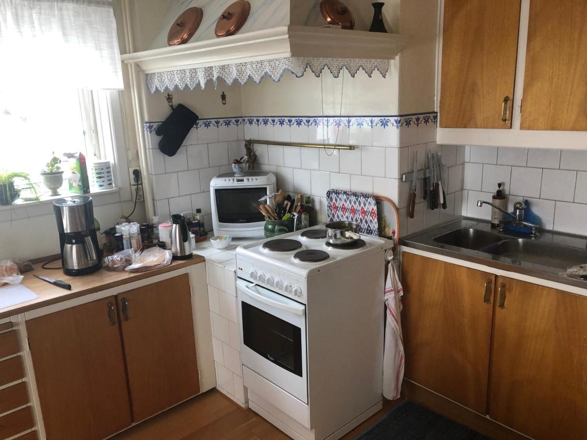 Bekvämt boende mitt i gamla genuina Skärhamn - Housity