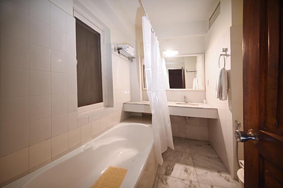 Suitetrails - Nirvana Boutique Hotel