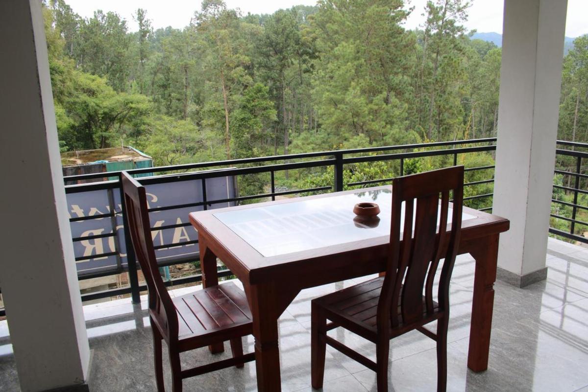 Rustle Hill Home Stay-Ella - Housity