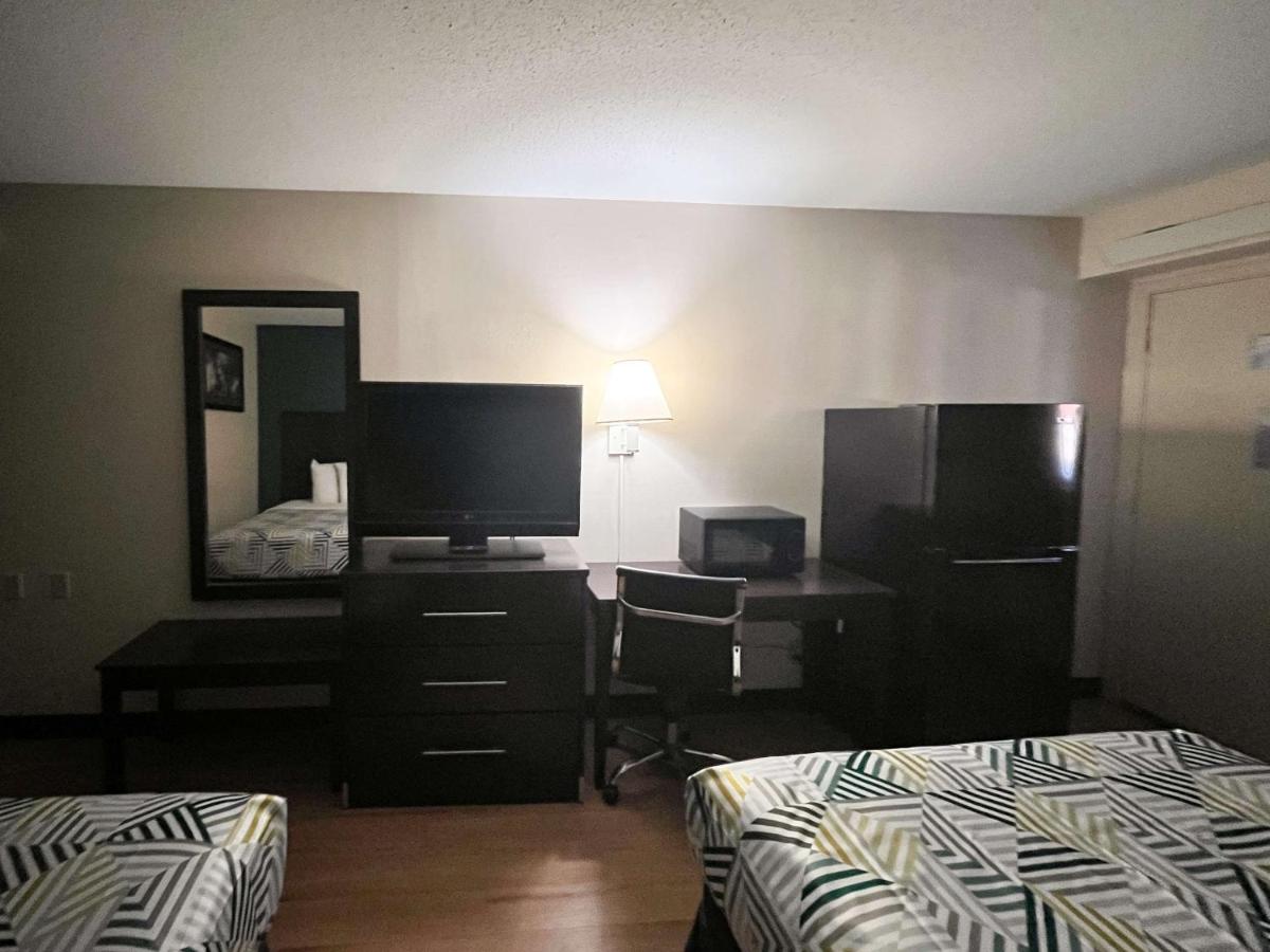 Studio 6 Suites Shreveport, LA Industrial Loop - Housity