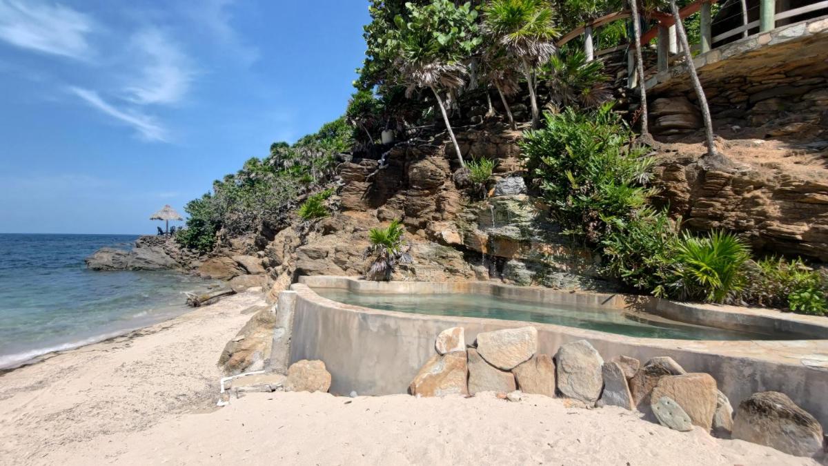 Coral Views Resort - Villa uMaMi - Housity
