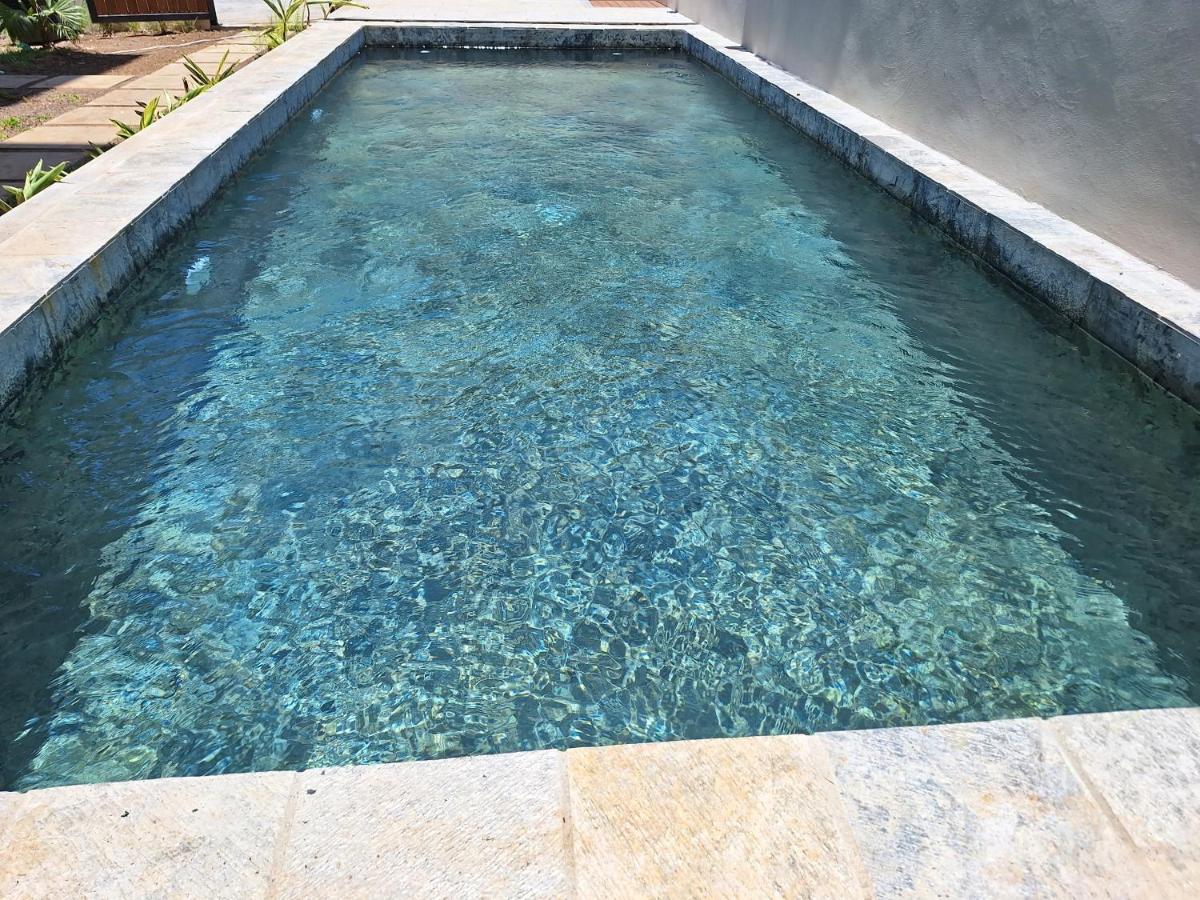 Suitetrails - High end, luxury and cosy holiday apartment with pool and close to the beach