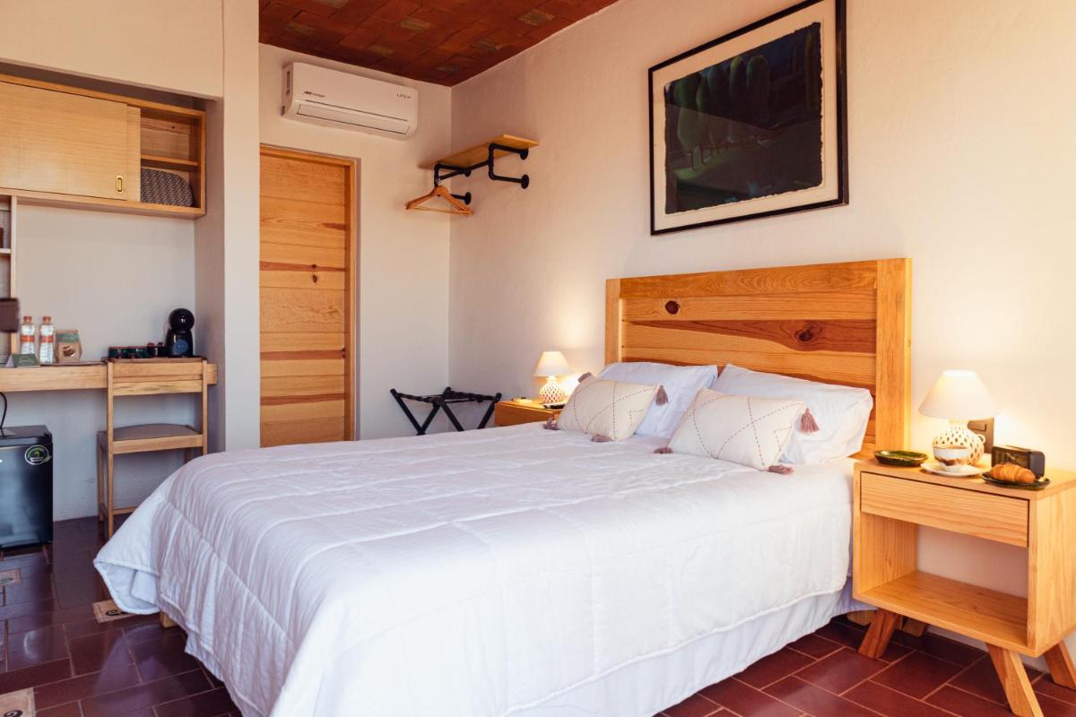Hotel PAN:AM bed&breakfast - Housity