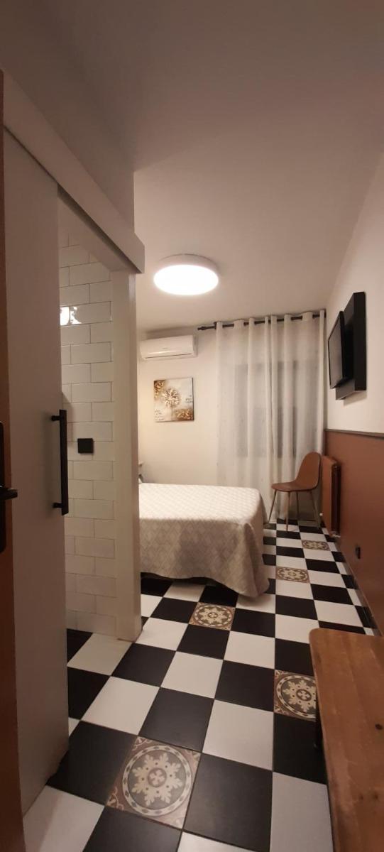 Hostal El Lechuguero - Housity