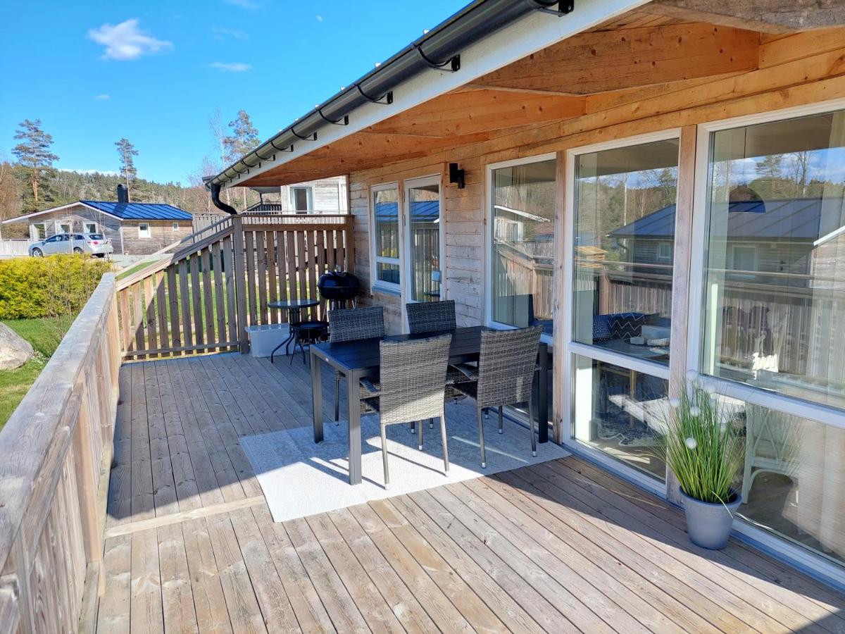 Cosy holiday home with lake view in Dalsland For 4 persons - Housity