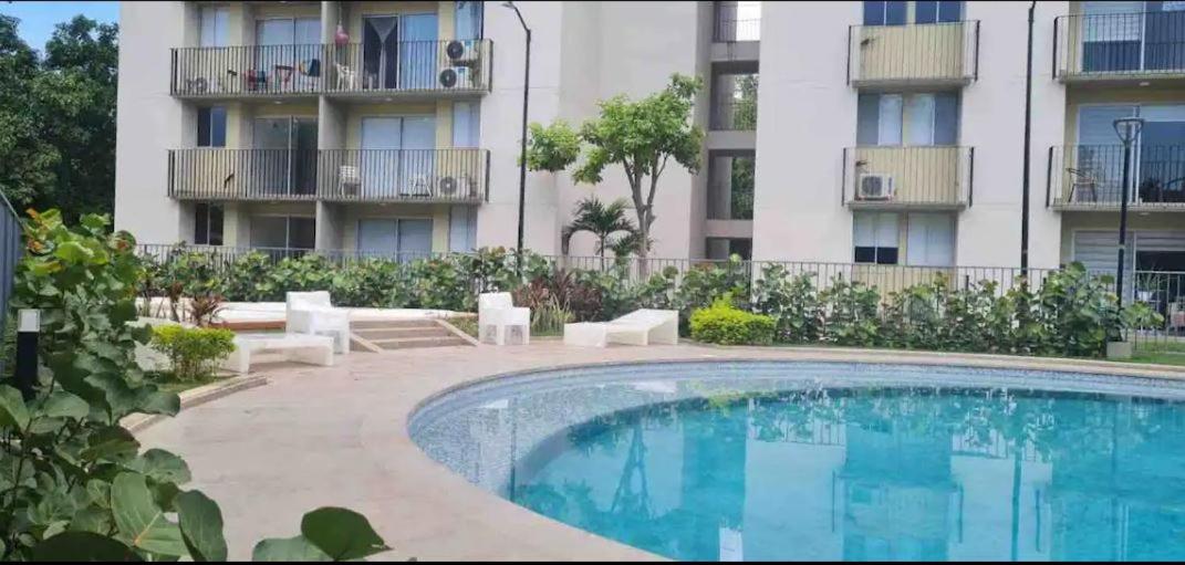 Hermoso Apto cerca a la playa Bello Horizonte Plaza - Housity