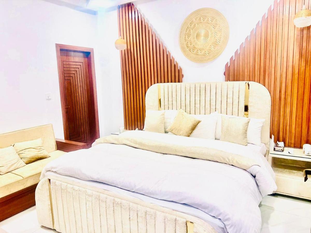 The Signature Hotel Multan - Hizvo