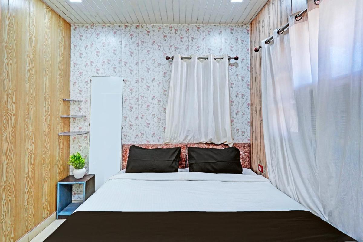 OYO Home Rajawat Home - Housity