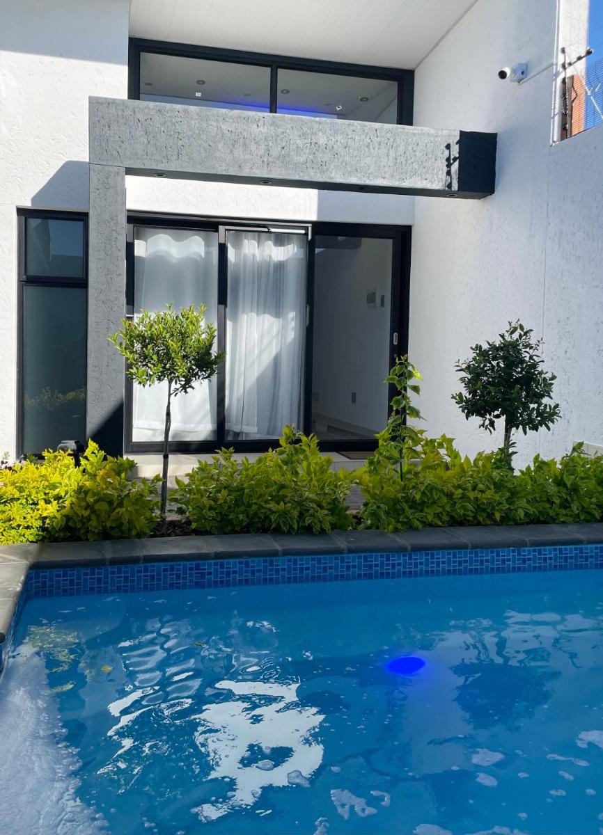 Deluxe Residence - Windhoek - Hizvo