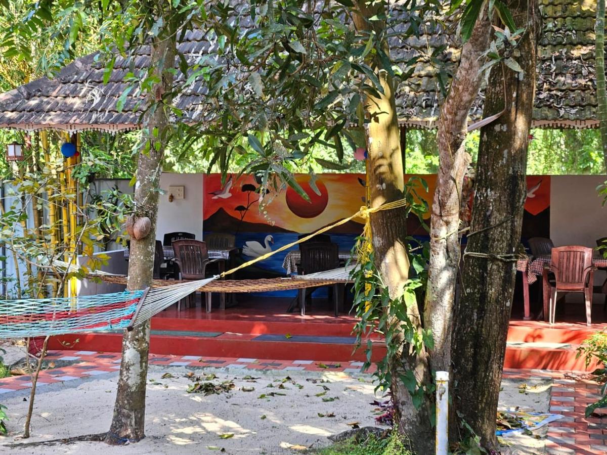 Marari Beach House - Housity