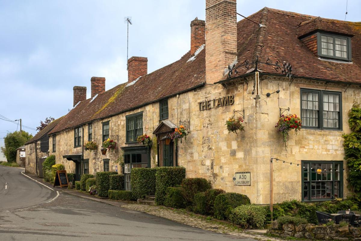 The Lamb Inn - Housity