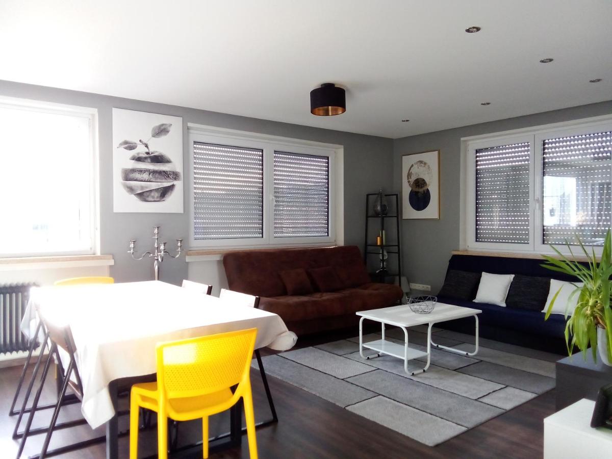 Virginie Apartments - Geräumige 95 qm mit Balkon - Housity