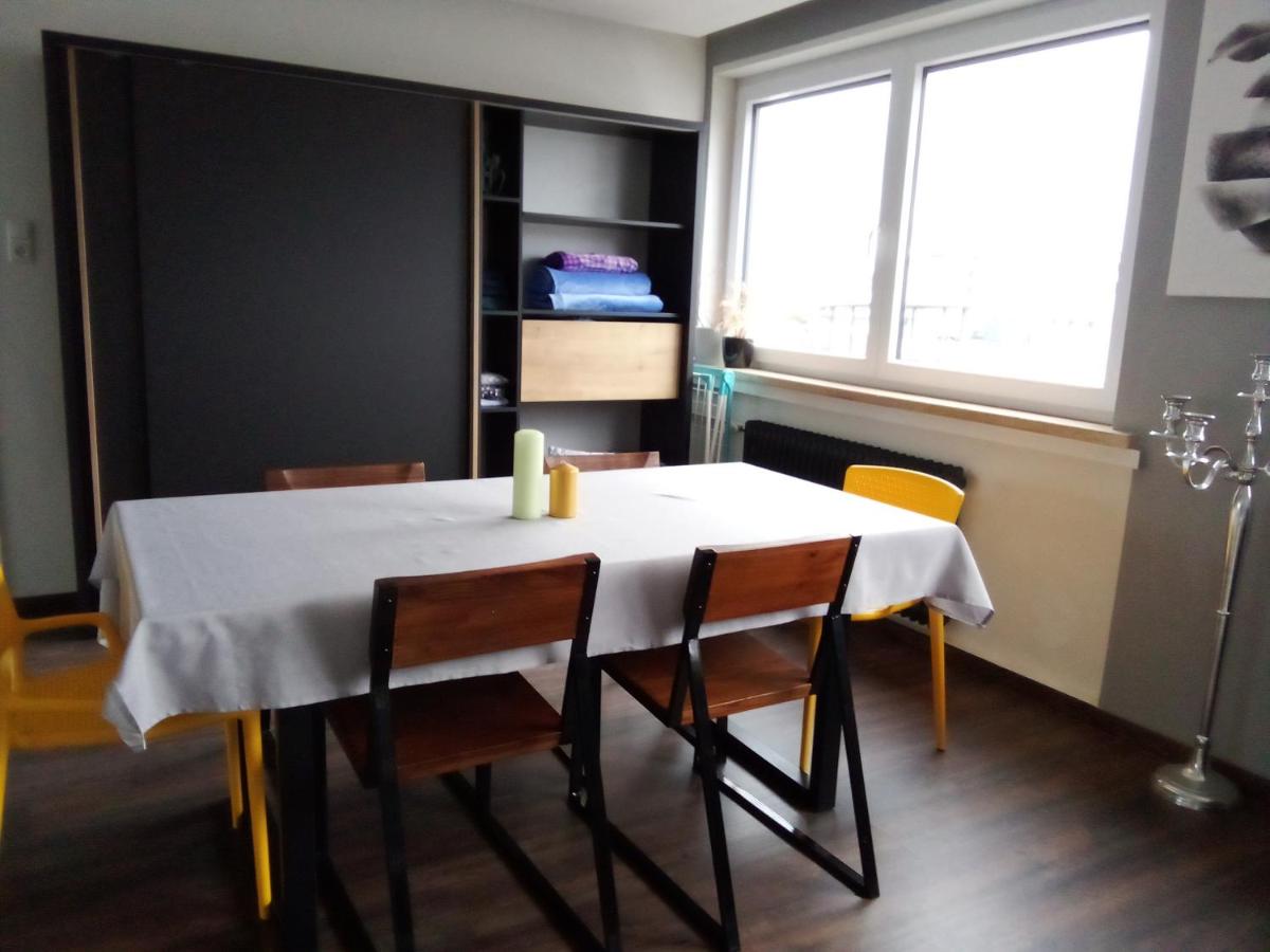 Virginie Apartments - Geräumige 95 qm mit Balkon - Housity