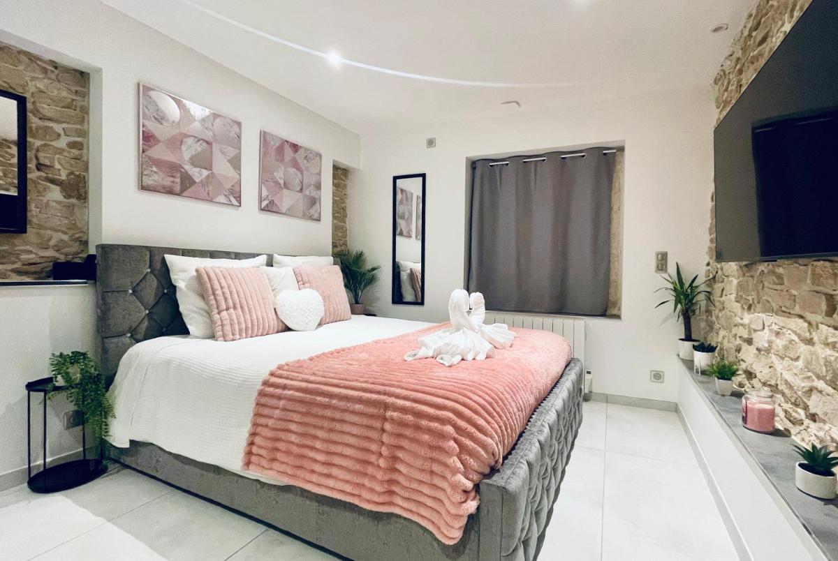 Cosy Love - Housity