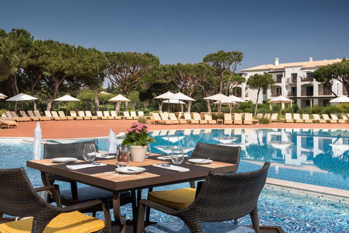 A piscina em ou perto de Pine Cliffs Hotel, a Luxury Collection Resort, Algarve