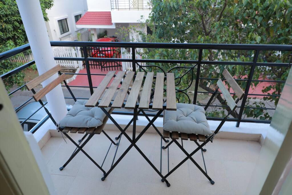 Tranquil Staycation - Independent Duplex House - Housity