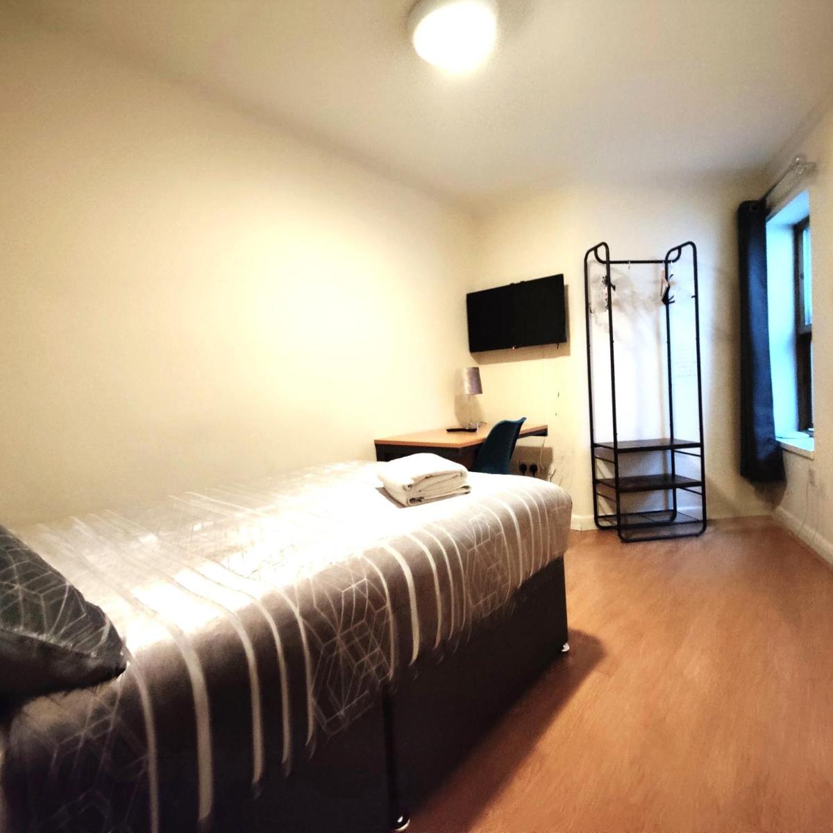 Liverpool Stays - City Centre Rooms - Housity