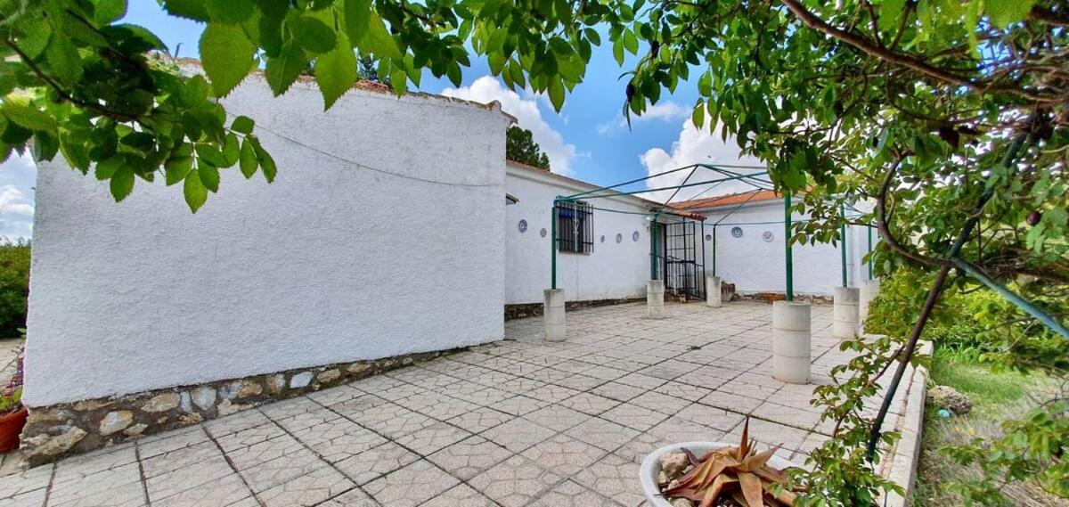 Casa rural en naturaleza con BBQ - Housity