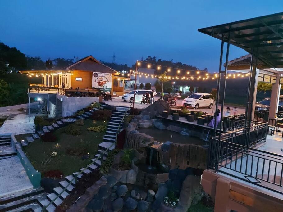 Villa Sari Leueut Suramadu Majalengka - Housity