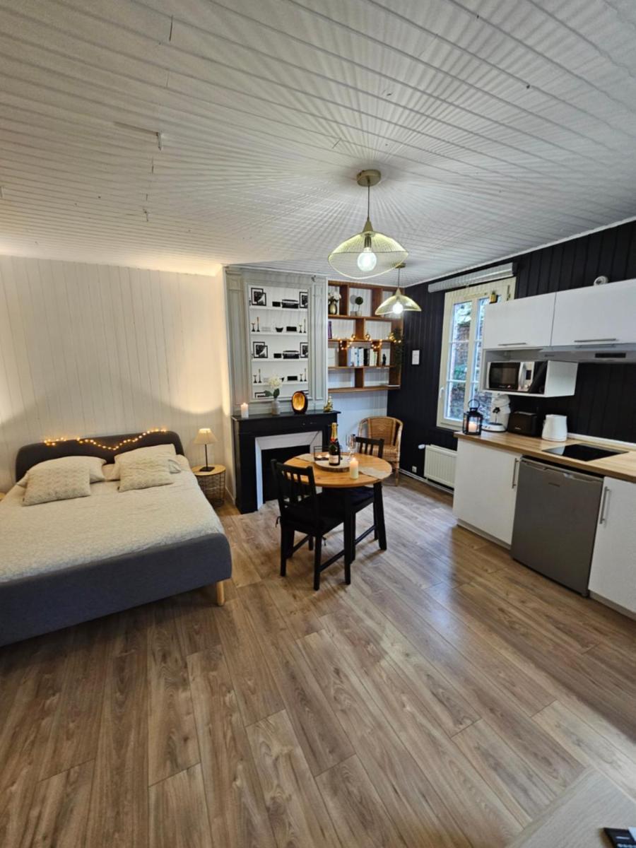 Suitetrails - L'Or Noir- Studio cosy sur les quais de St Valery-