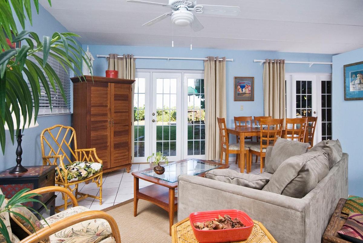 Beach Place Guesthouses - Housity
