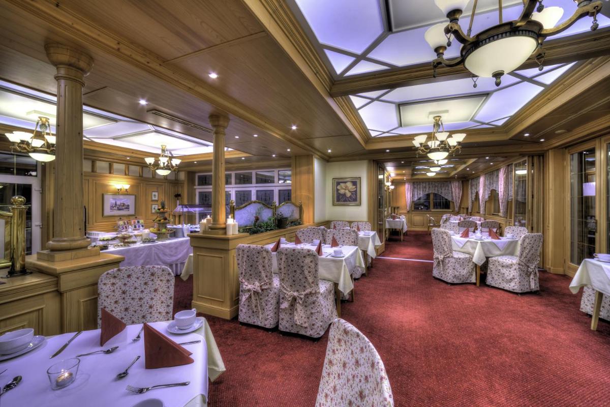 Villa Medici Hotel & Restaurant - Housity
