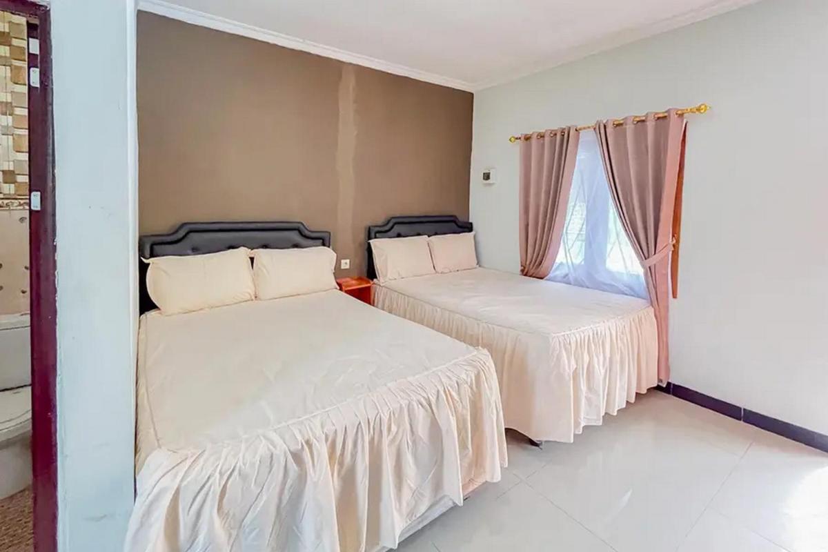 Villa Kampoeng City Wonosalam Mitra RedDoorz - Housity