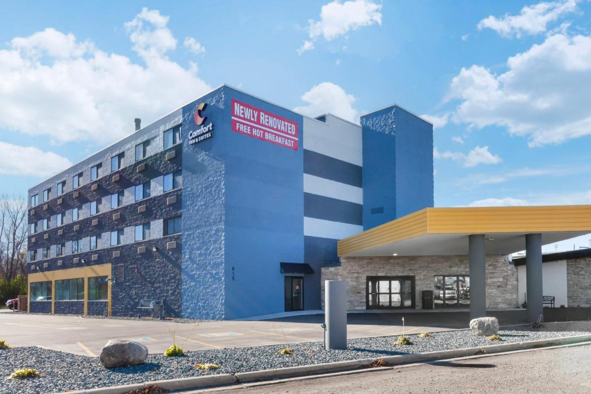 Comfort Inn & Suites Beaver Dam - Housity