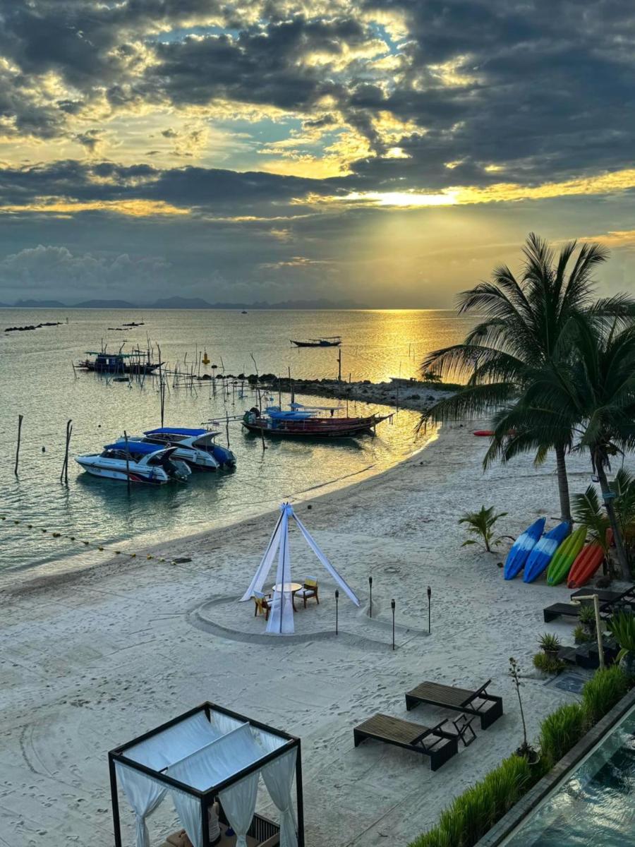 The Beach Samui - Housity
