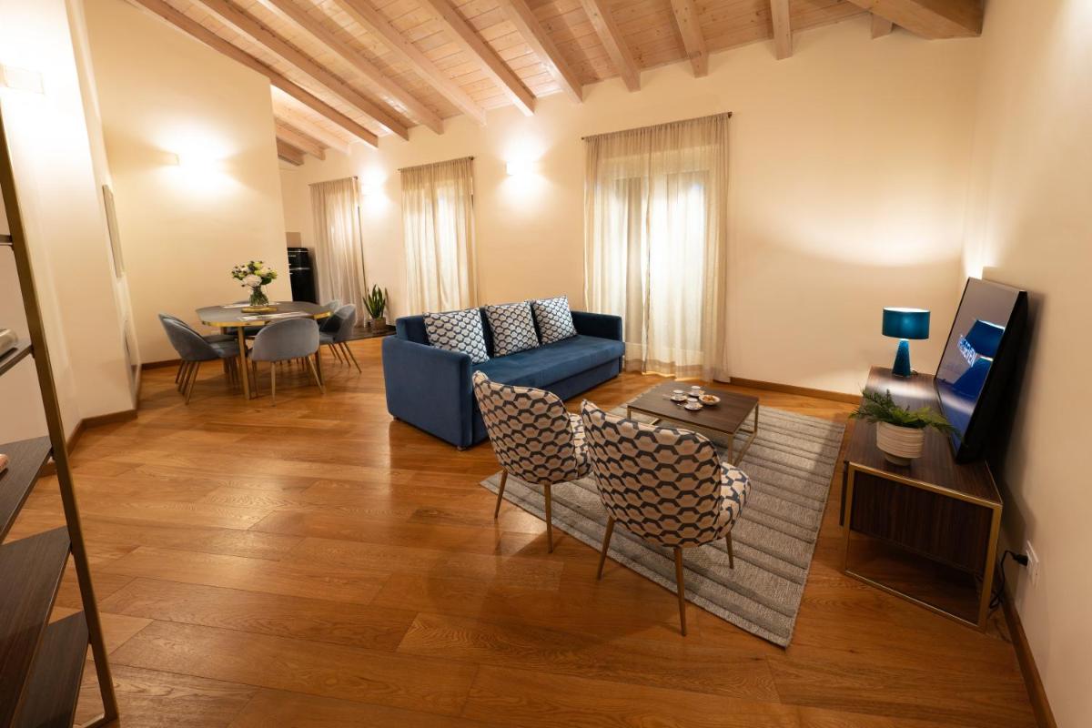 The Seven Residence - Housity