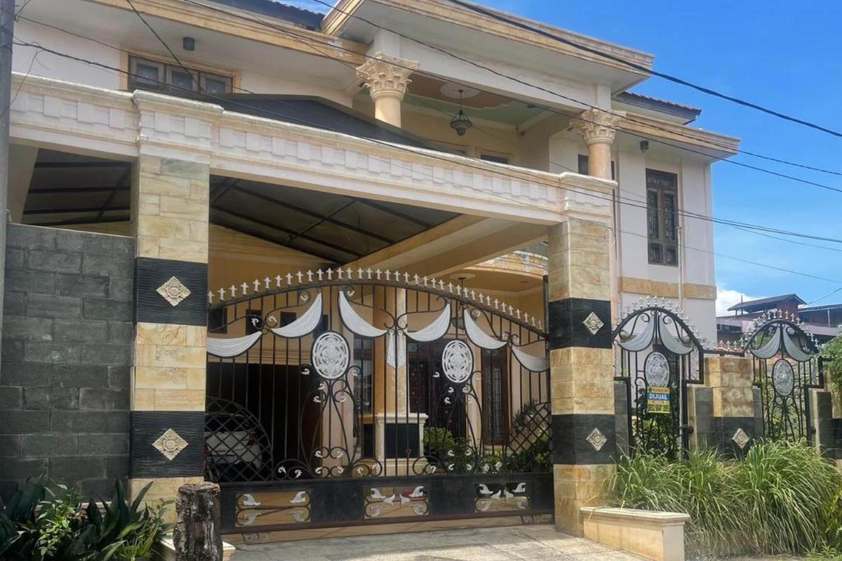 OYO 93502 Homestay Pakmuklis Syariah 2 - Housity