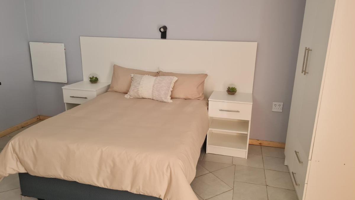 Suitetrails - The Surgery Self-Catering