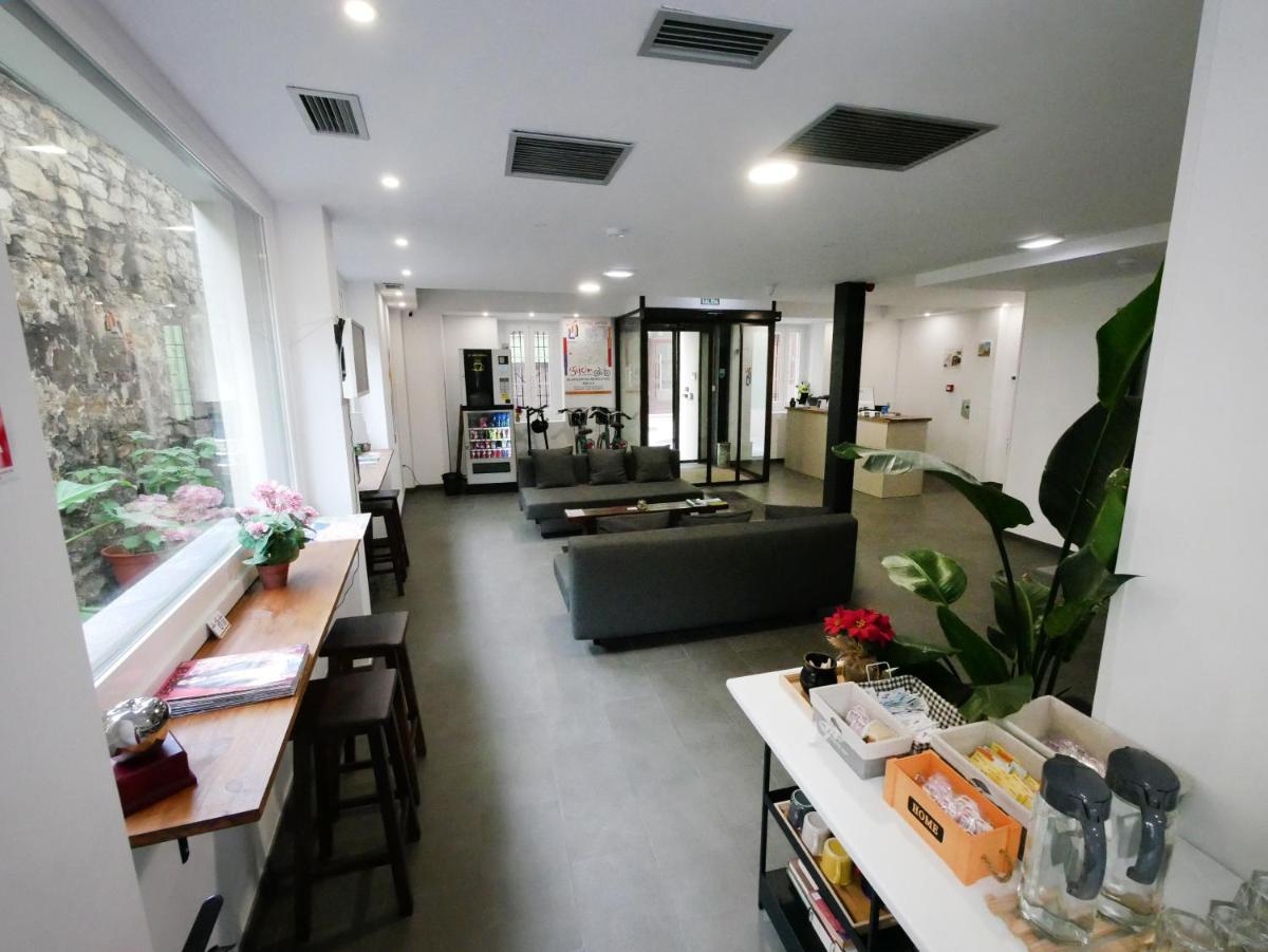 Hotel Myro - Housity