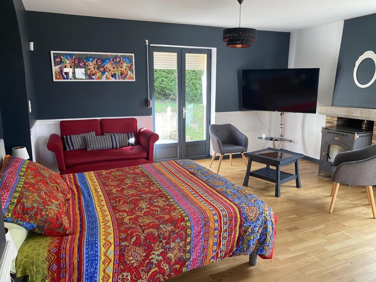 Maison Piscine et Jacuzzi - Housity