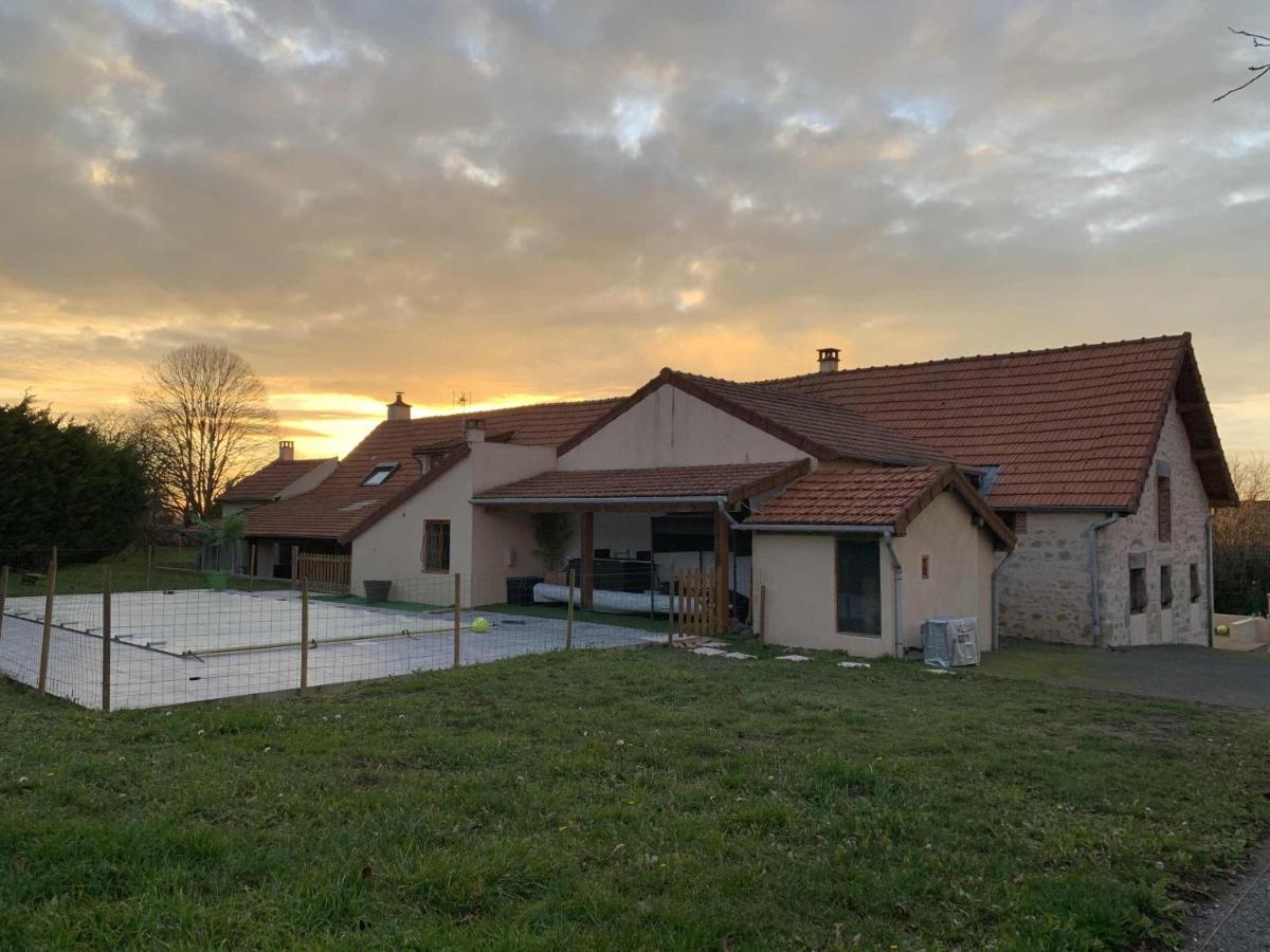 Maison Piscine et Jacuzzi - Housity