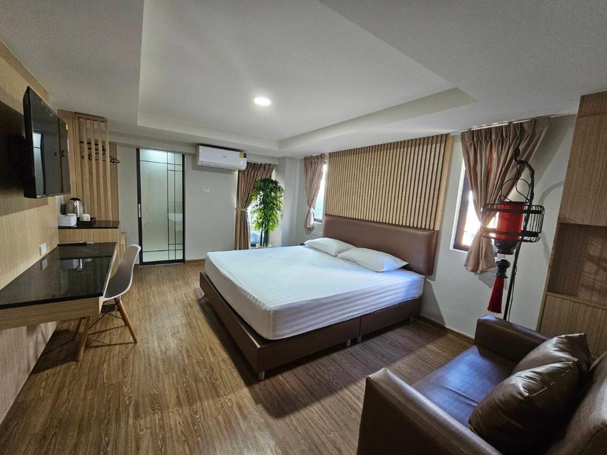 โรงแรมเซเว่นรัชดา S7VEN RATCHADA - Housity