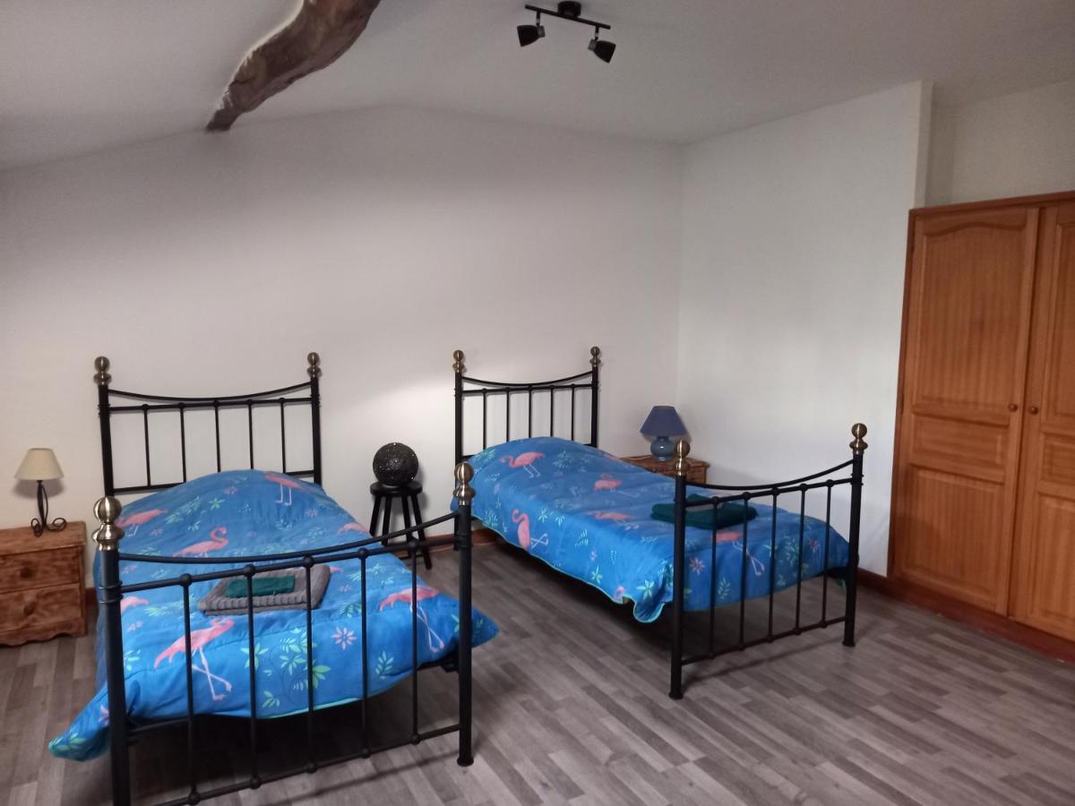 Le Papillon - Housity