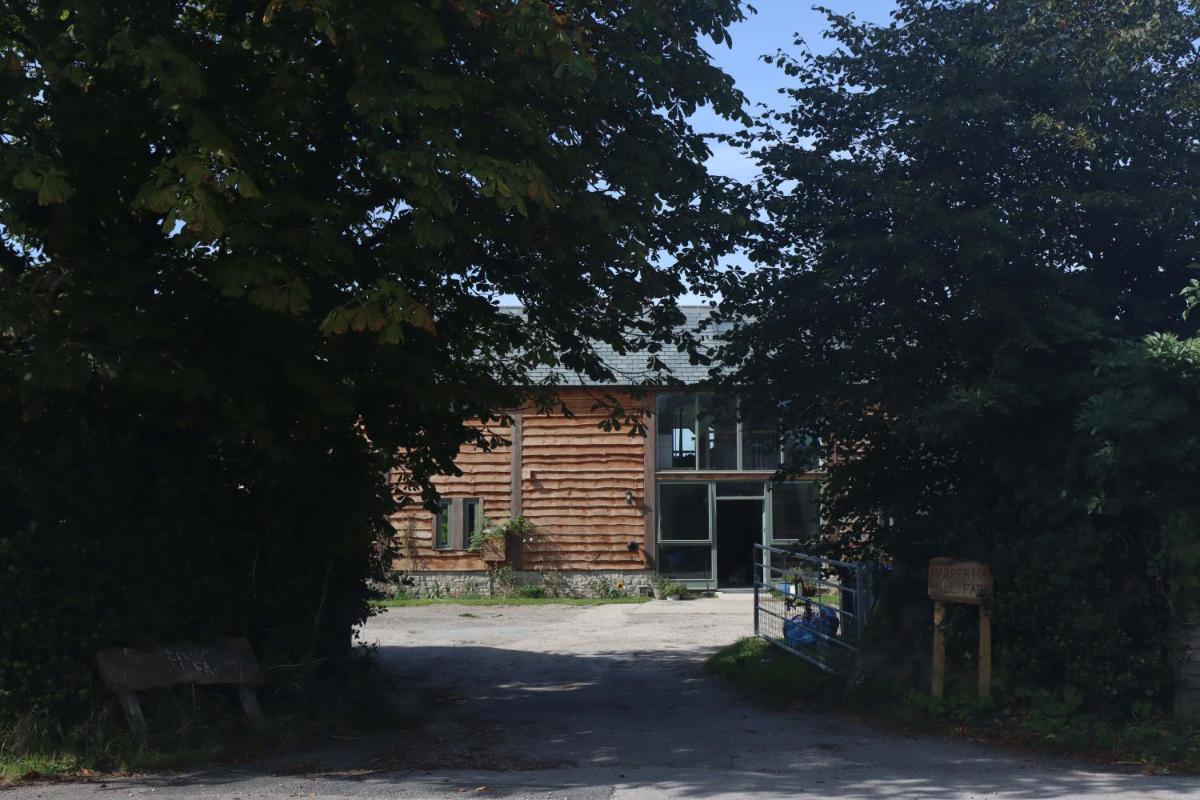 Mapperton Barn House B&B Nr Stourhead & Longleat - Housity