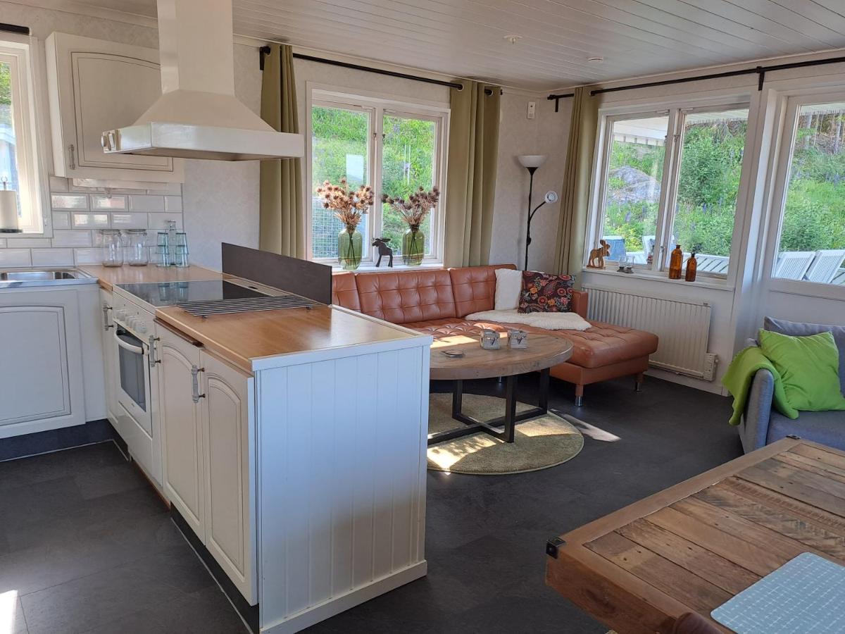 Stuga Solbacken nära Rådasjön - Housity