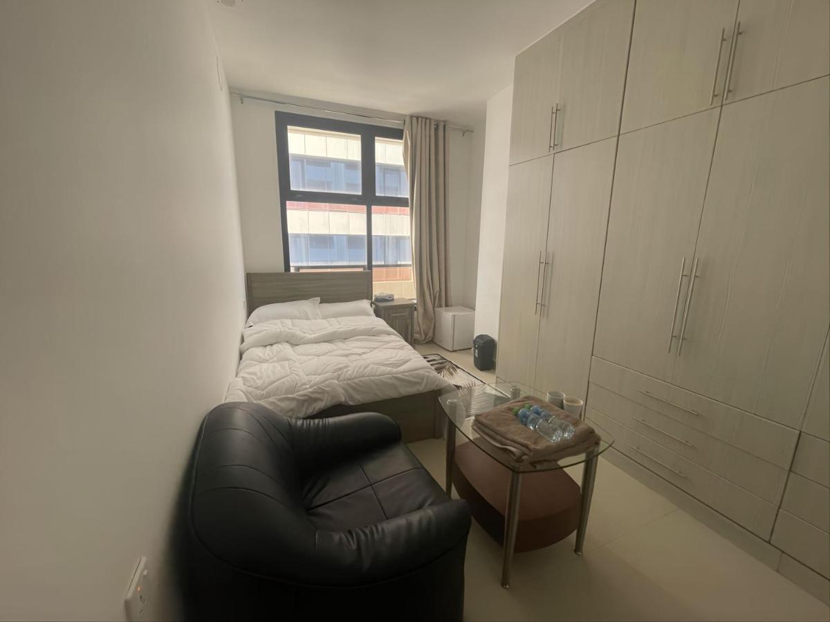 Heart of Abu Dhabi - Luxury Room - Housity