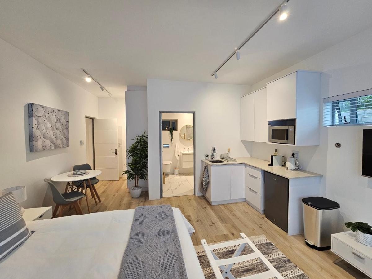 Point Villa - Housity