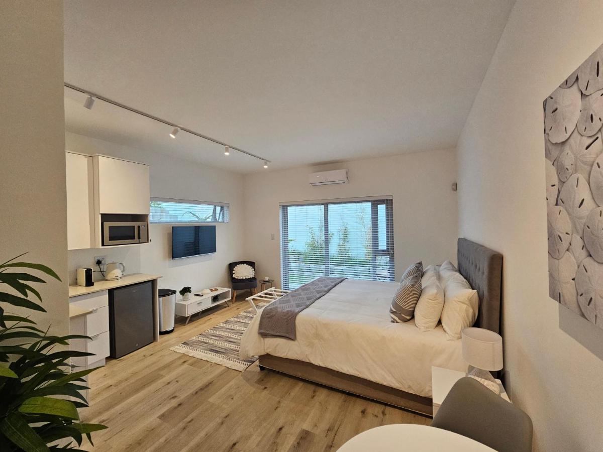 Point Villa - Housity