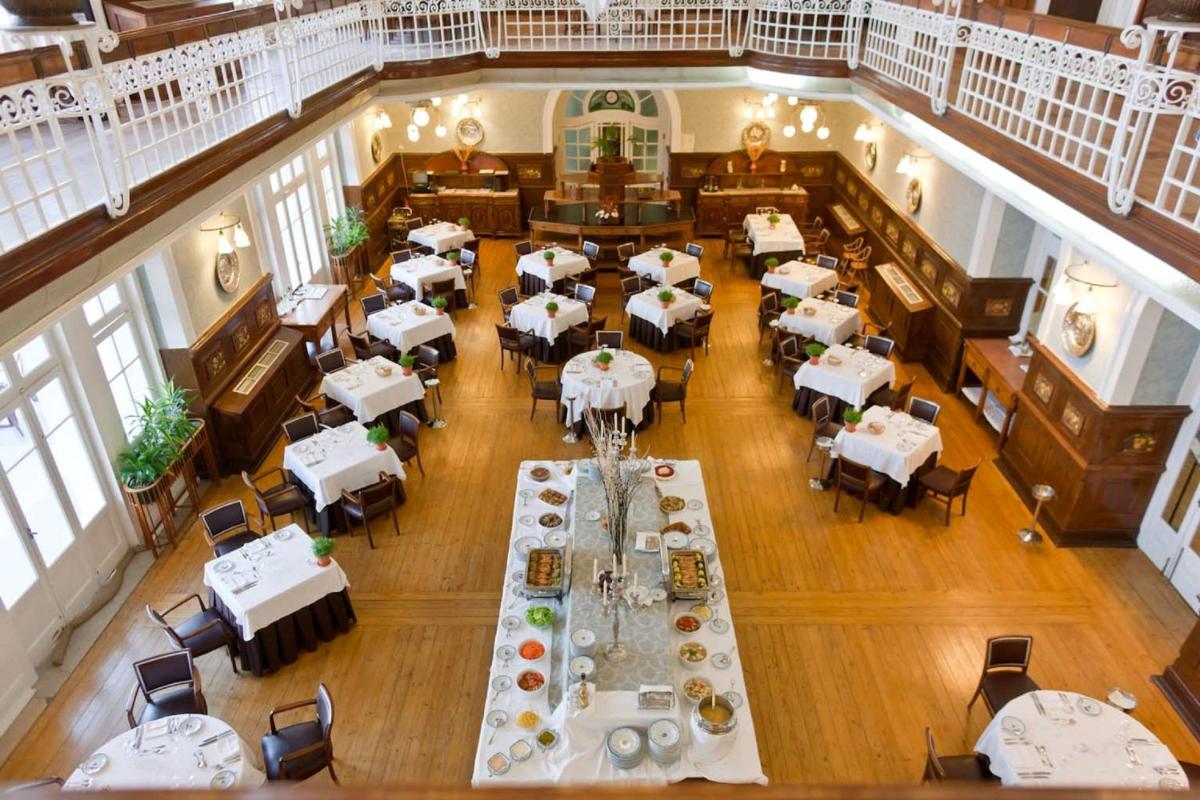 Um restaurante ou outro lugar para comer em Curia Palace Hotel & Spa